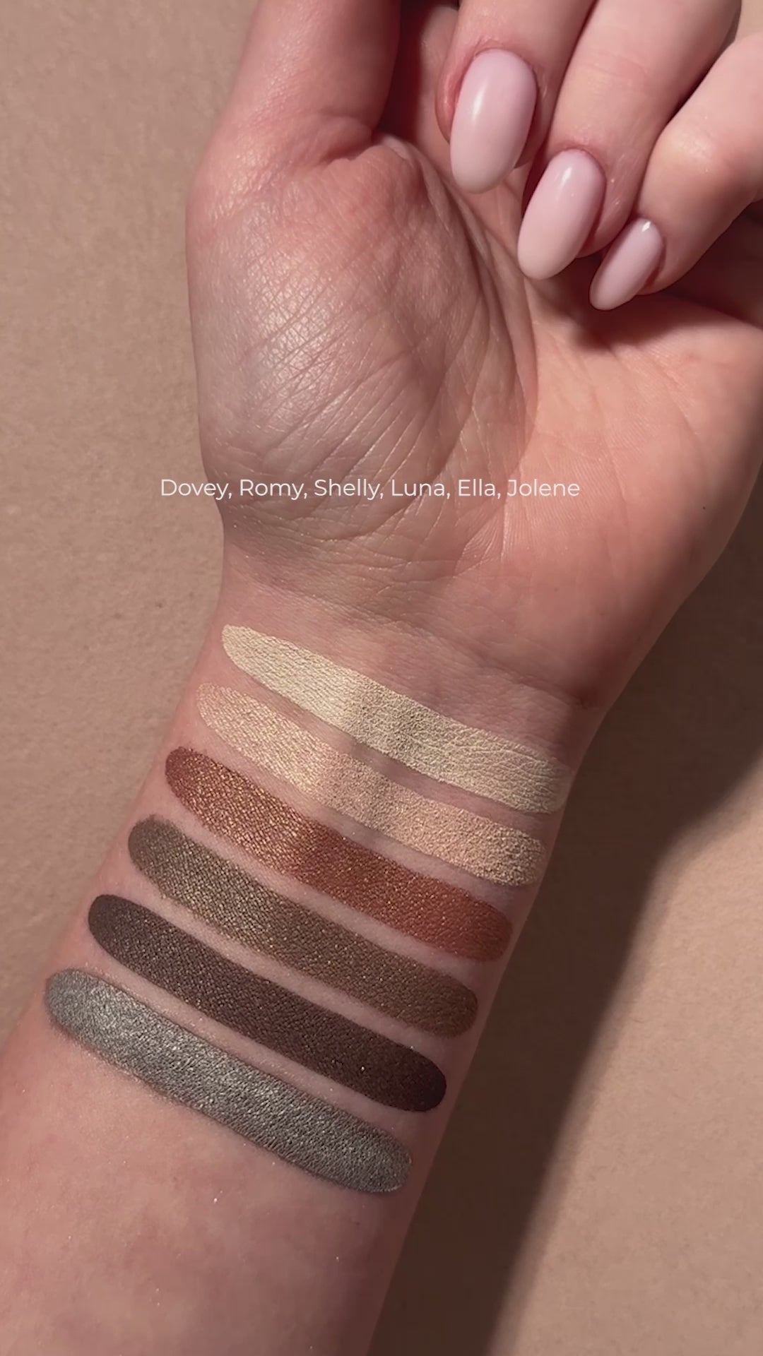 Video laden: Mineral Eyeshadow Shelly