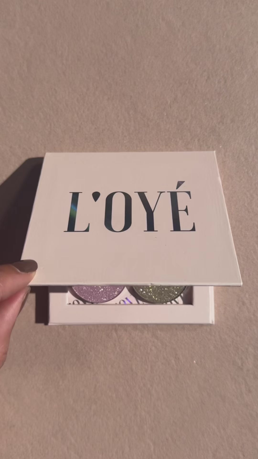 Pressed Eyeshadow Swing