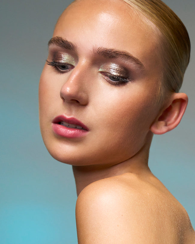 Video laden: Soft Light Eyeshadow Set | Teal Reflections
