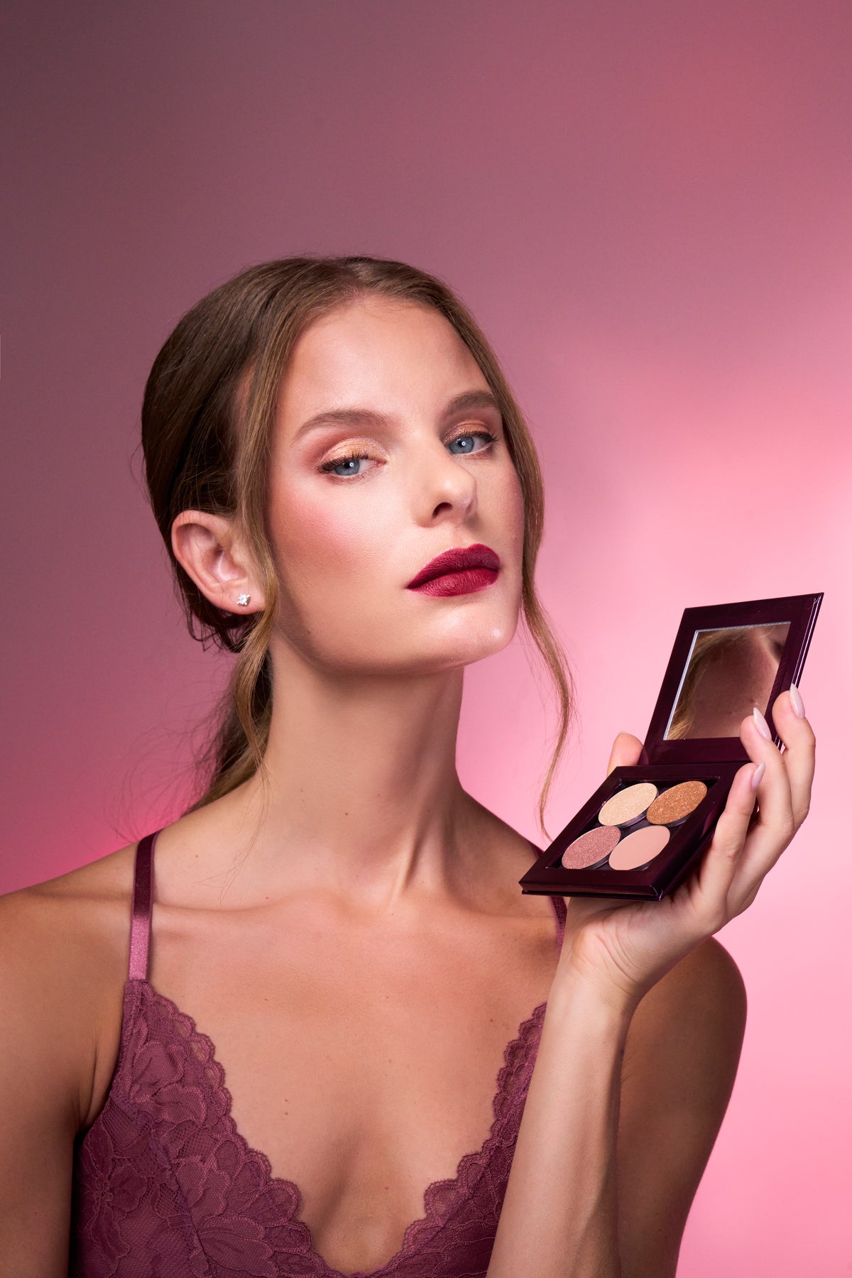 Video laden: Sweet Honey Eyeshadow Set | Burgundy Reflections