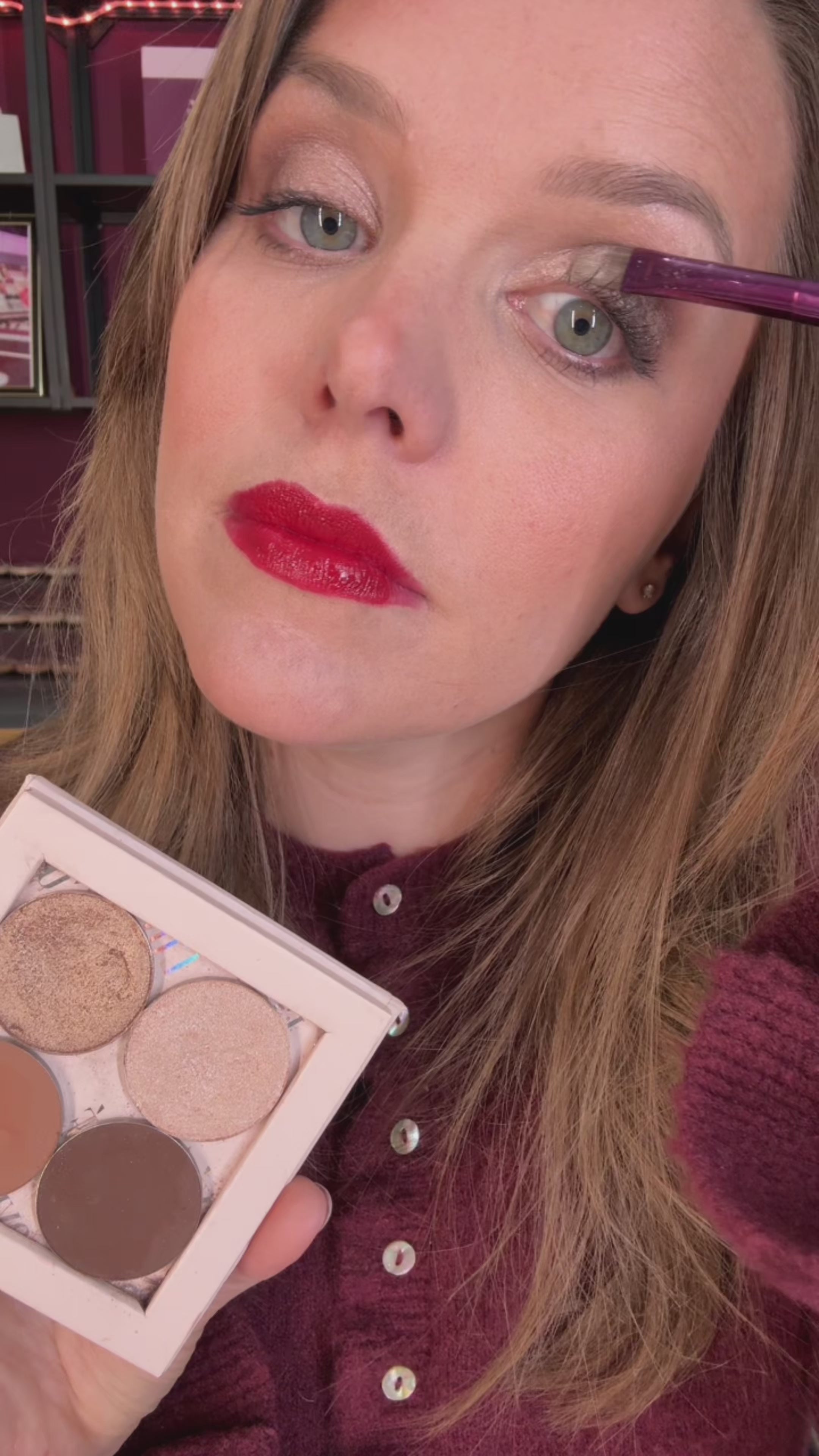 Load video: Pressed Eyeshadow Namaste