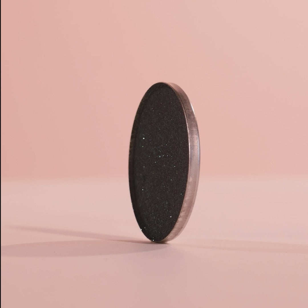 Video laden: Pressed Eyeshadow Medicine