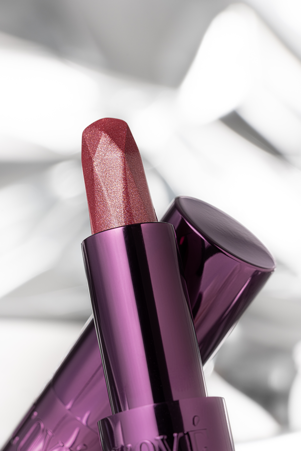 Diamond Frost Lipstick Iced Ruby