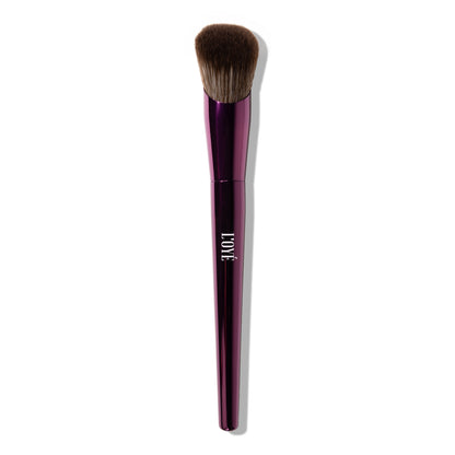 Eén kwast die alles kan. F03 Overachiever is jouw multi-use brush voor poeder, cream én liquid. Van foundation tot contour, van blush tot glow: je brengt aan, blendt uit en bouwt op, zonder strepen.