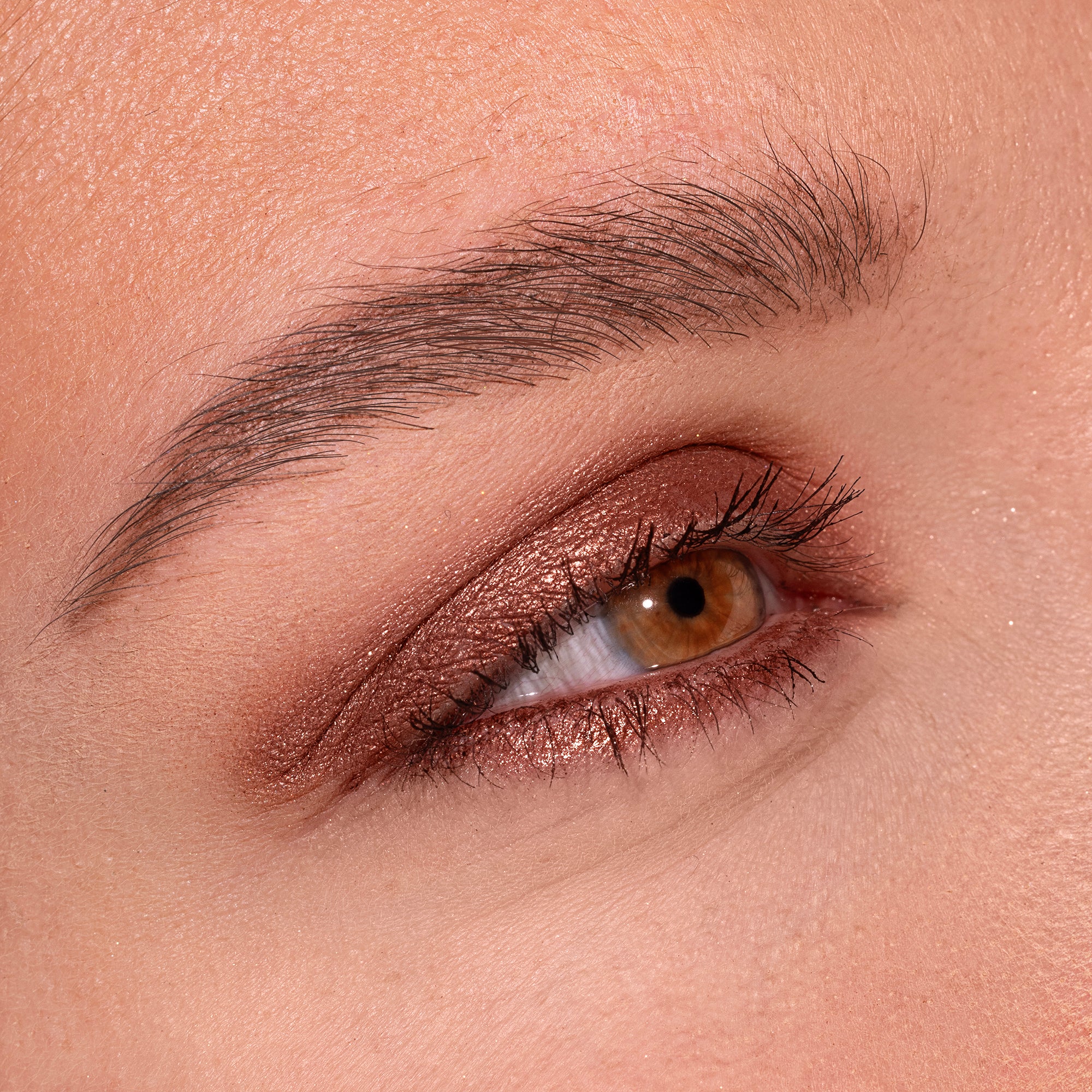 Smooth Pick-up Eyeliner Game On
