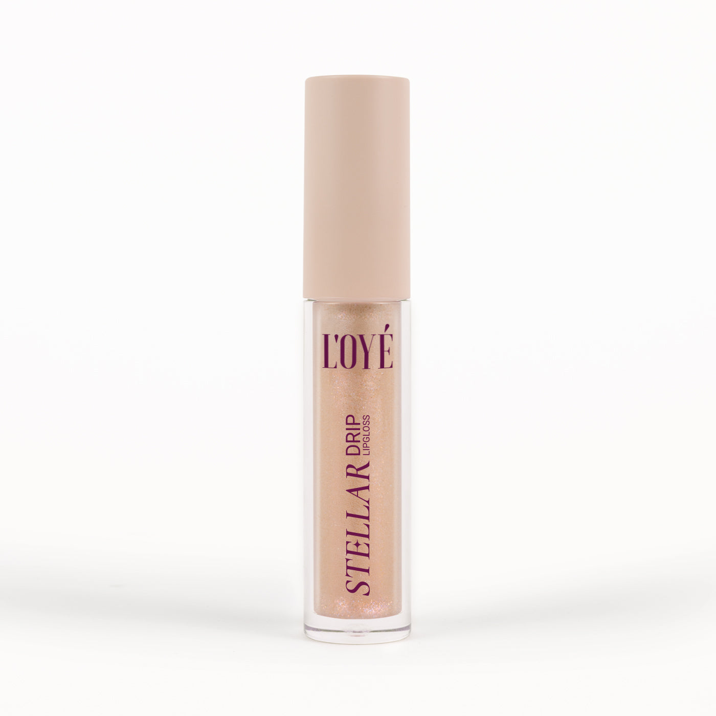 Stellar Drip Gloss in Rose Nova van L'OYÉ is een high-shine lipgloss met een ultraglassy, juicy finish. Deze lipgloss vangt het licht vanuit elke hoek en laat de lippen direct voller, gladder en stralender ogen. De comfortabele, cushiony textuur glijdt soepel over de lippen en voelt licht aan, zonder plakkerig of zwaar te worden.Deze glossy lipgloss is perfect om solo te dragen voor een frisse, glanzende look, maar ook ideaal als topper over lipstick.