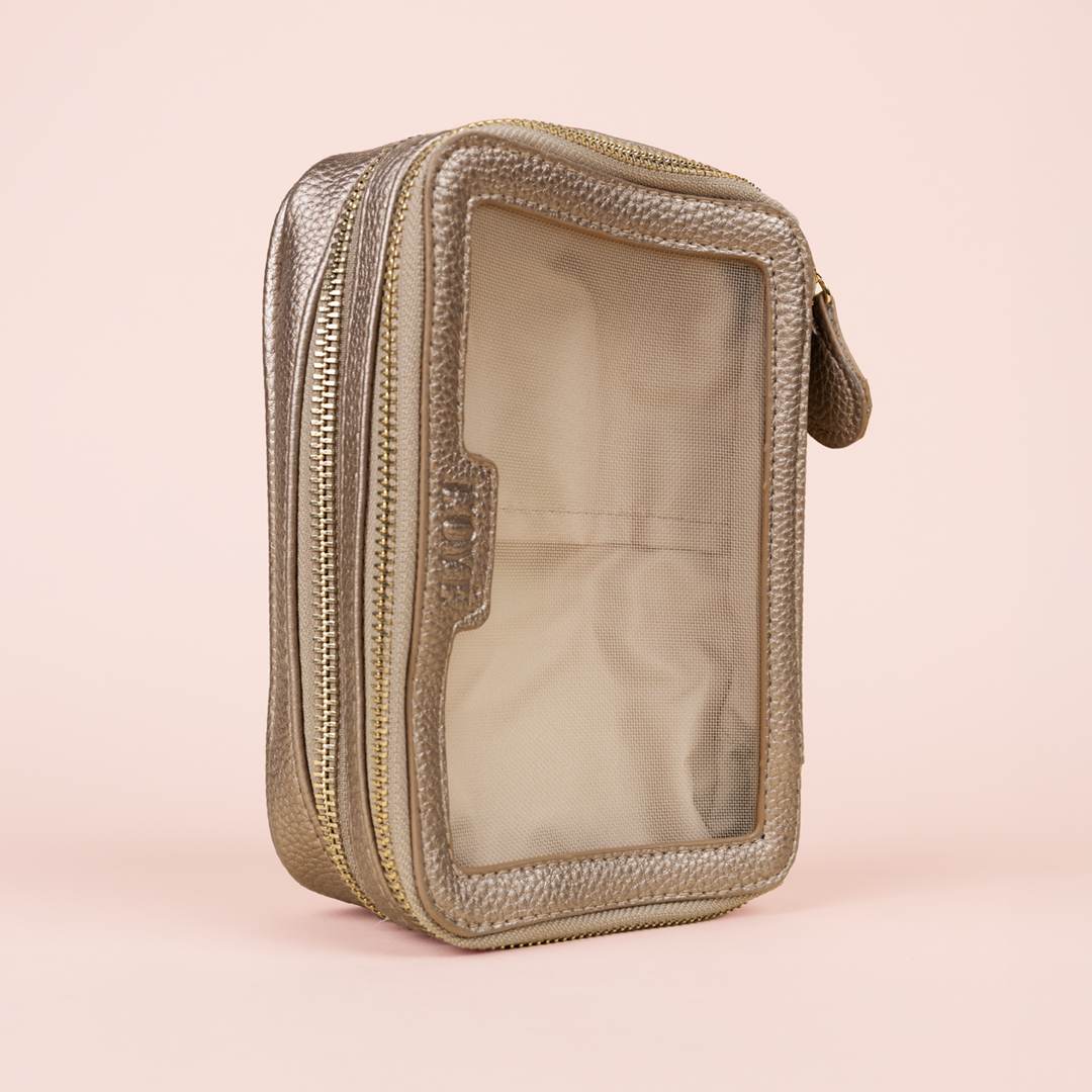 Loye the glow case – om je make-up essentials altijd binnen handbereik te houden