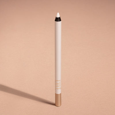 Metallic Pick up Liner van L'OYÉ Cosmetics is een waterproof oogpotlood. Dit in de kleur Snow Angel, bekijk ook de andere 28 kleuren.