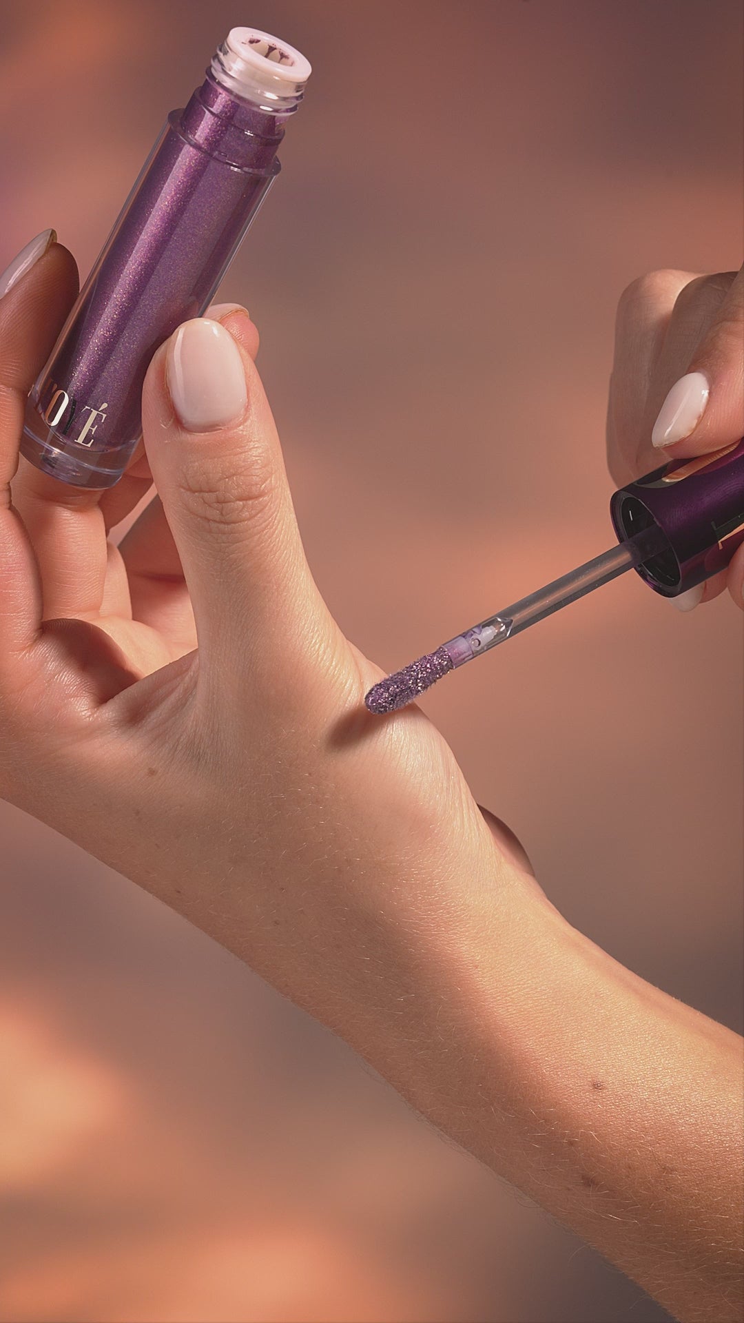 Play Liquid Eyeshadow Wild Card