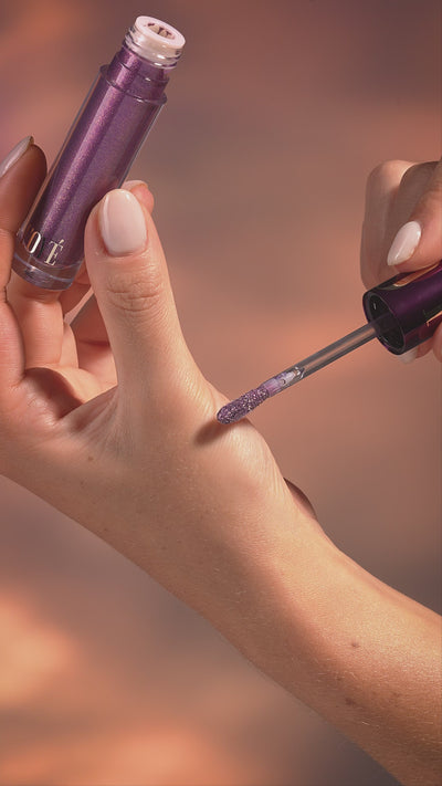 Play Liquid Eyeshadow Wild Card
