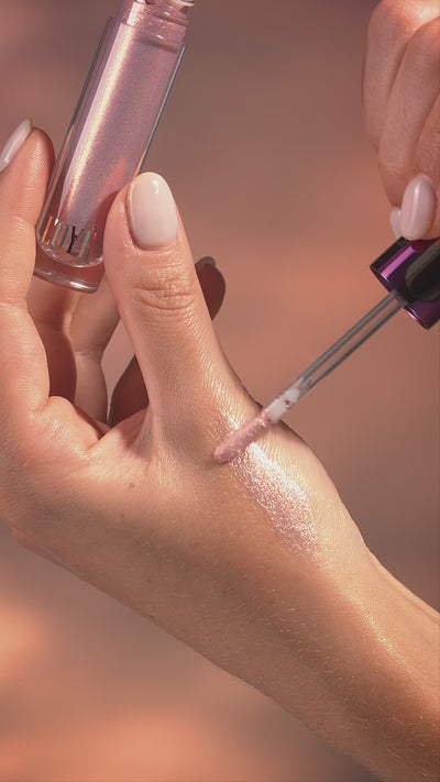 Play Liquid Eyeshadow Your Move
