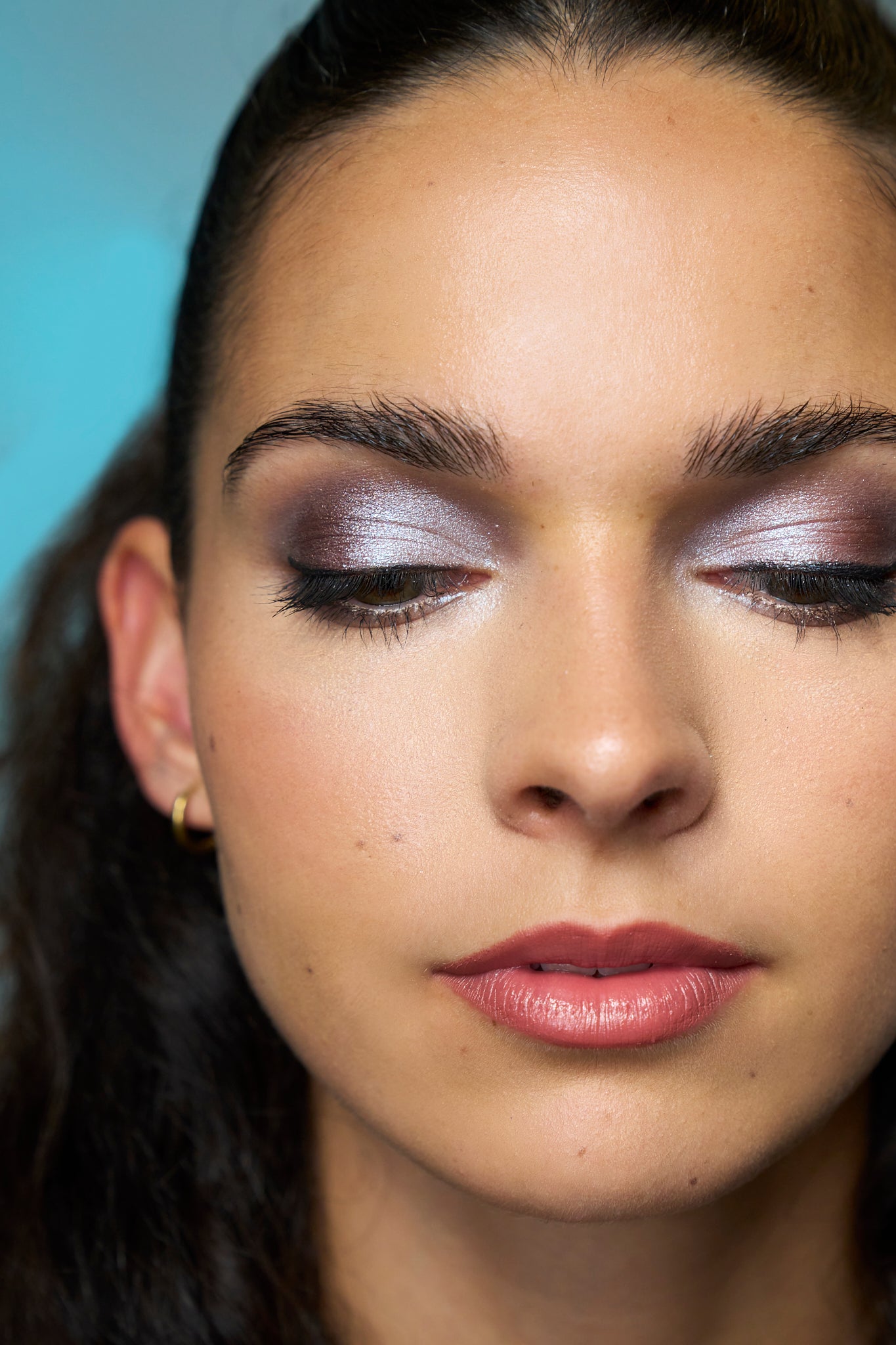 Charger la vidéo: Eyeshadow Held Light | Marble Pearl