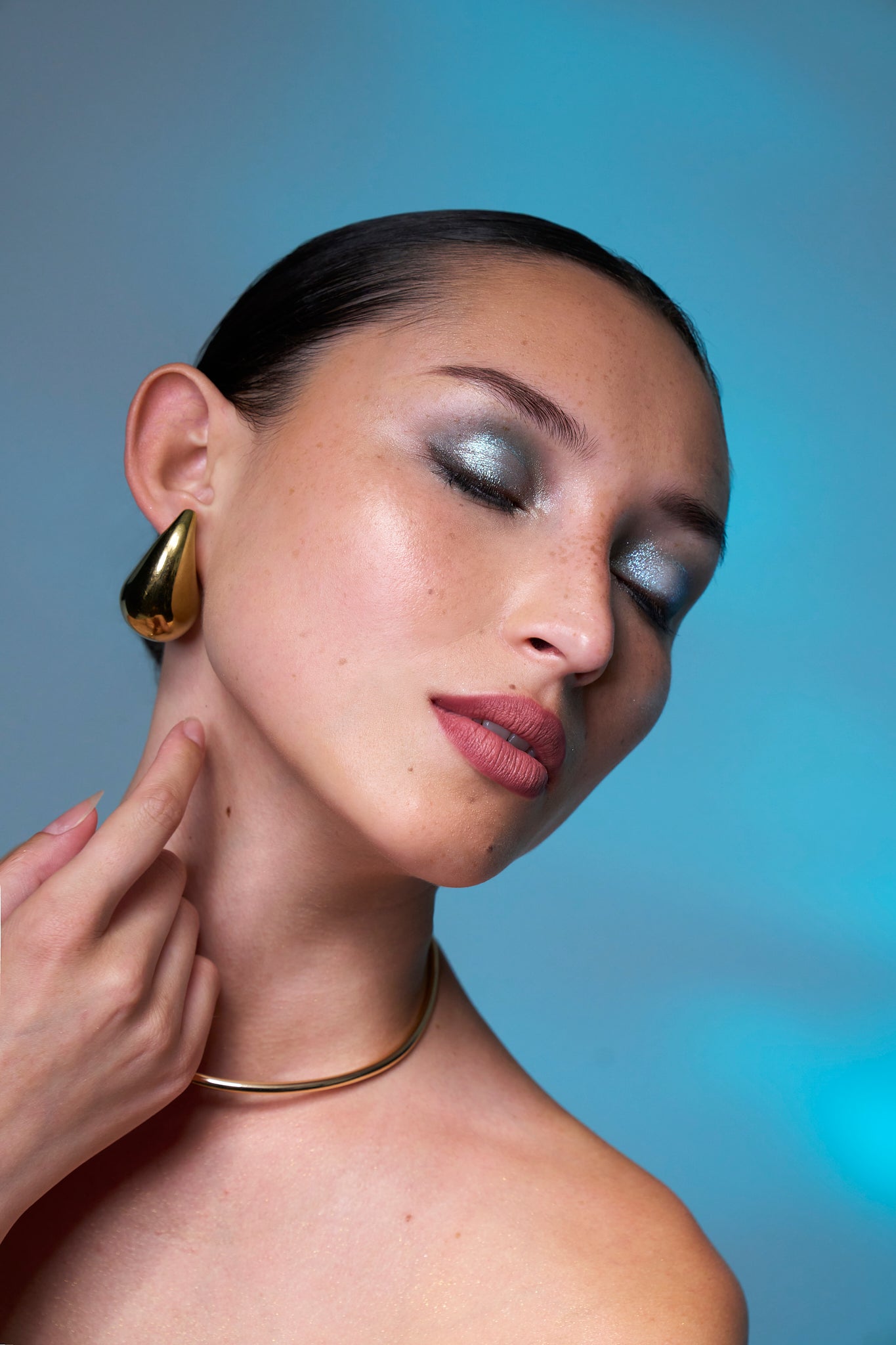 Video laden: Eyeshadow Aqualine | Melted Sparkle