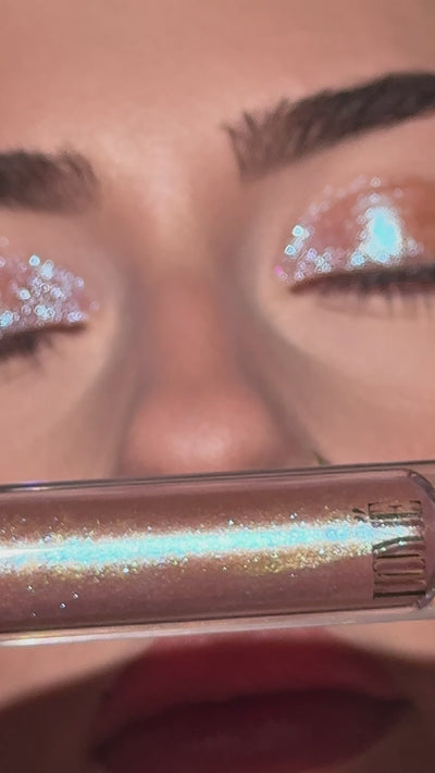 Play Liquid Eyeshadow Come Closer