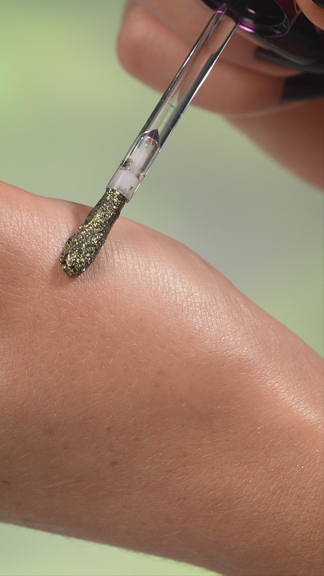Play Liquid Eyeshadow Keep Up