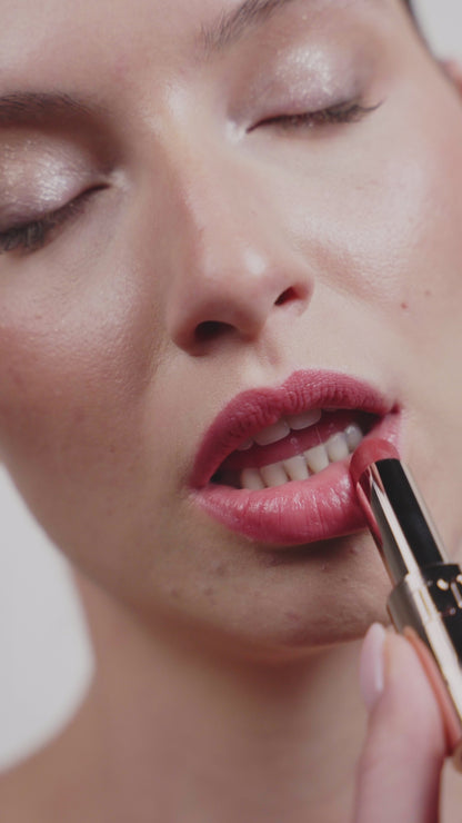 L'OYÉ Cosmetics Liptease Lipbalm Teddy